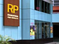  Royal Plaza on Scotts