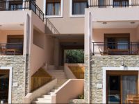  Pantheon Villas & Suites