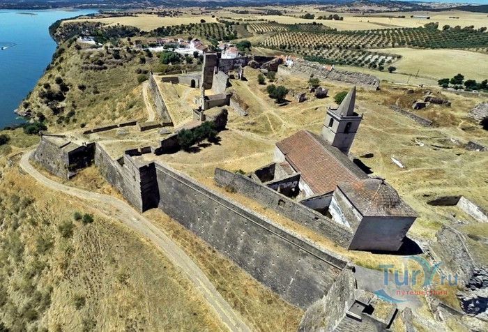 Крепость Журоменья