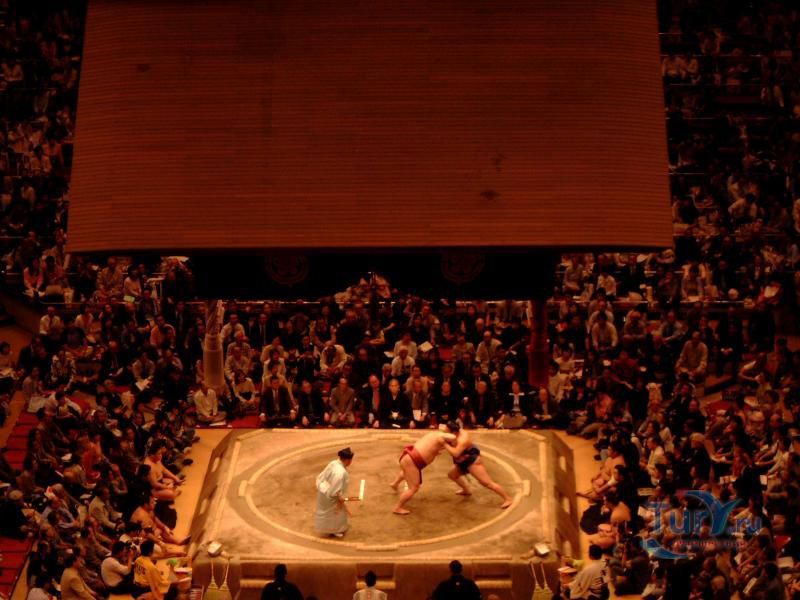 Спортивная арена сумо - Рюгоку Кокугикан