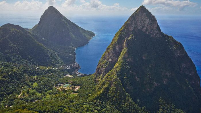 Пляж Анс де Питон