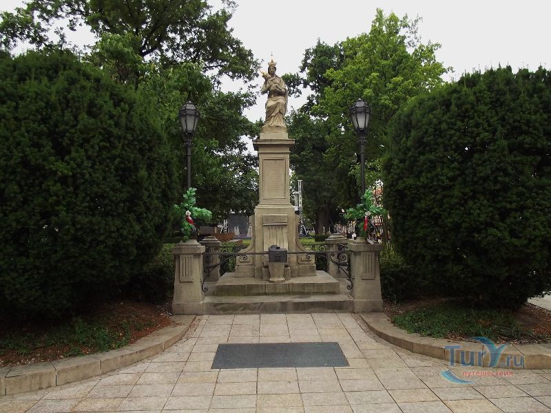 Статуя Богоматери Пассавской 