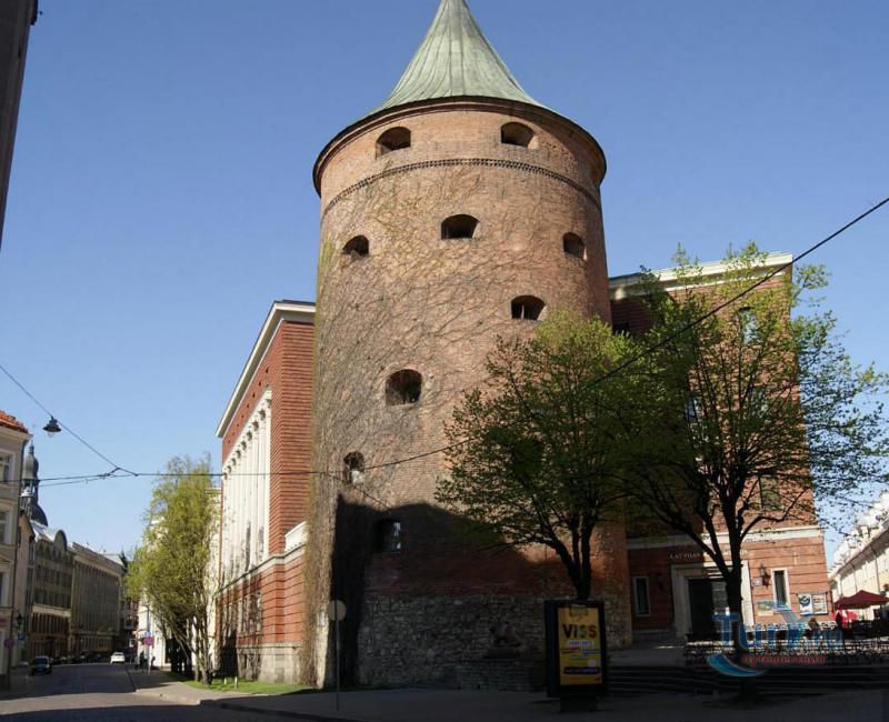 Пороховая башня