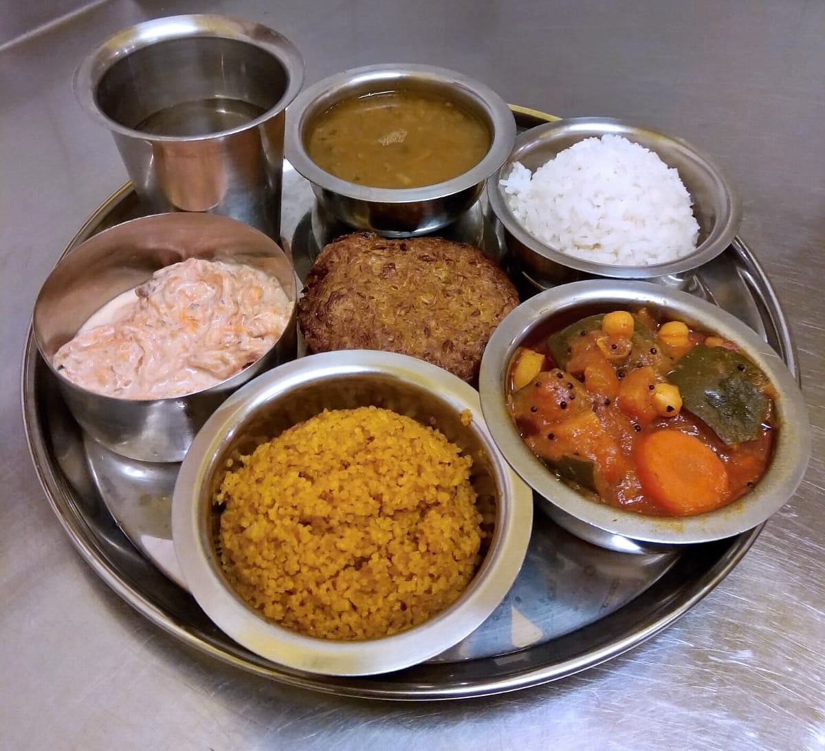 Вегетарианский ресторан Góvinda