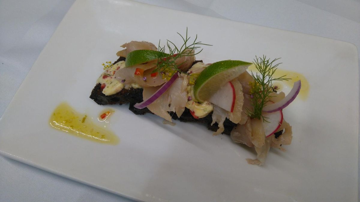 Ресторан в порту Роограху