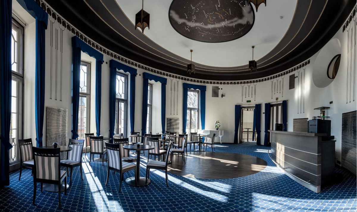 Малый дом театра 