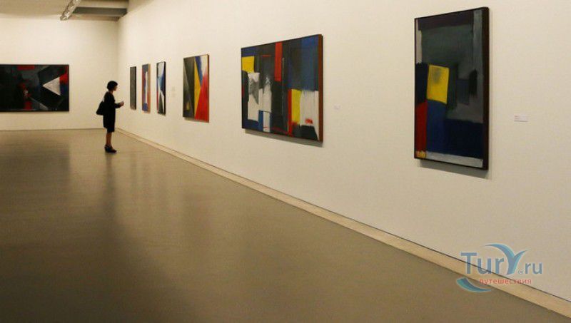 Центр современного искусства Жулиу де Азереду Пердигана