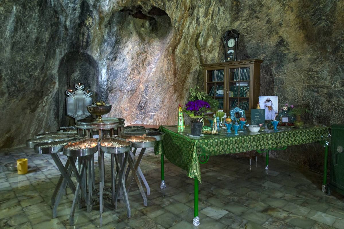 Храм огня Чак-Чак (Пир-э-Сабз, Чакчаку)