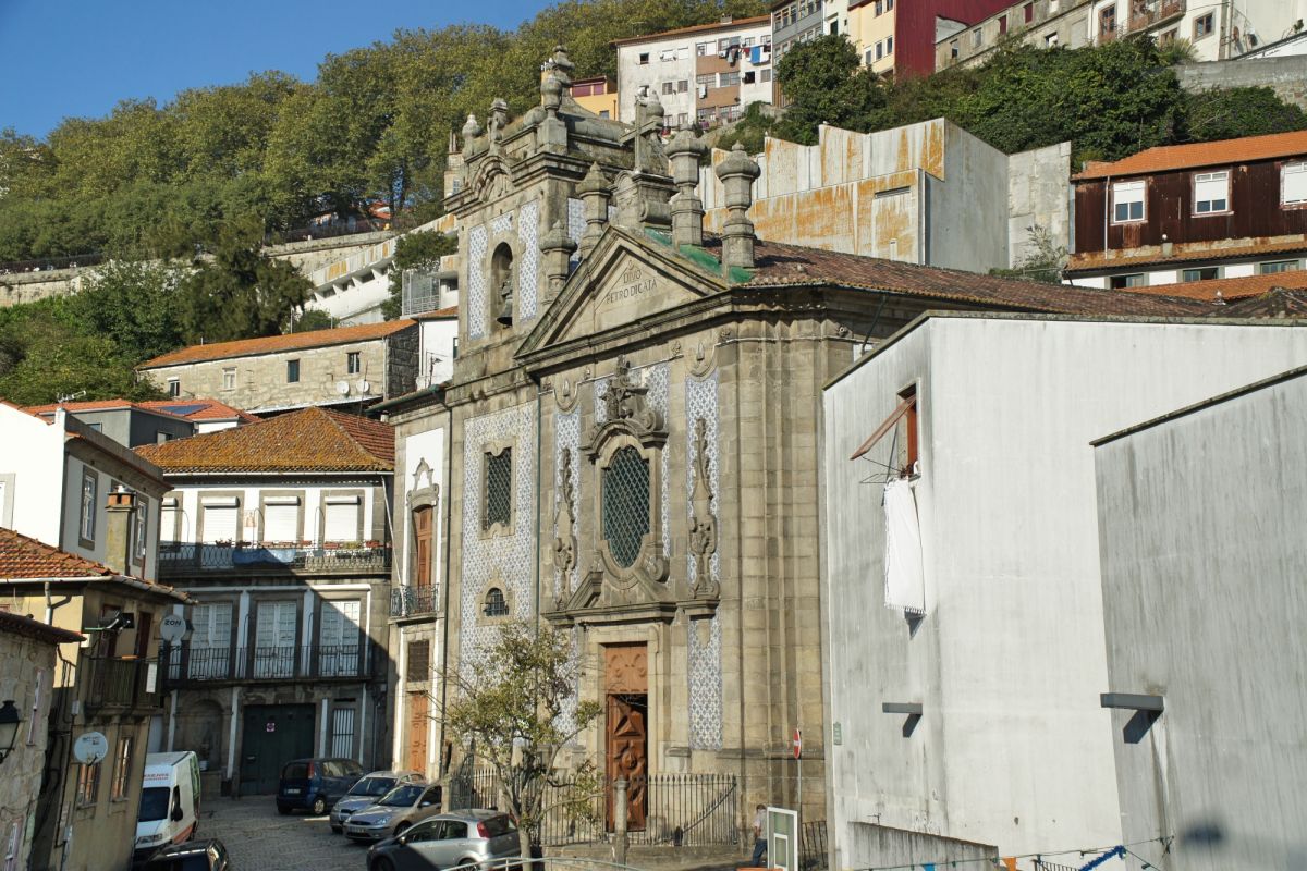 Приходская церковь Святого Петра Мирагайского