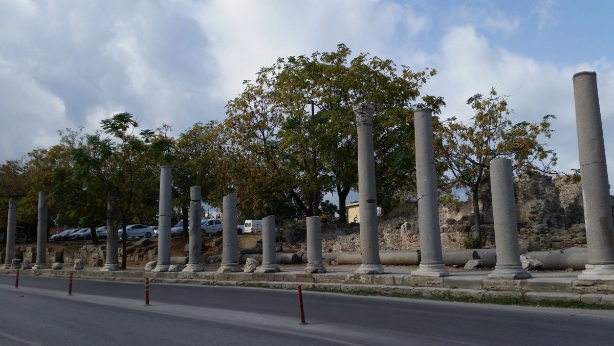 Колоннадные улицы в Сиде