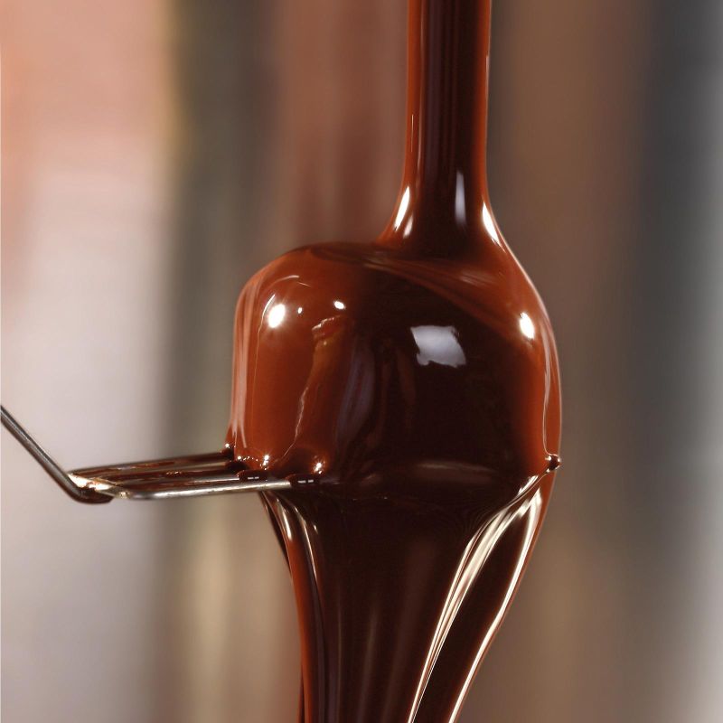 Магазин шоколада «Калев» в квартале Ротерманни