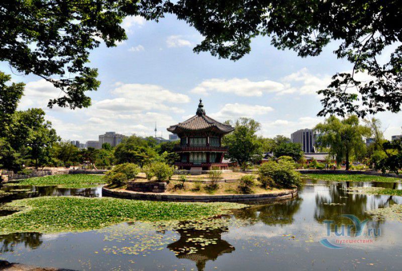 Дворец Кёнбоккун (Дворец Кёнбок)