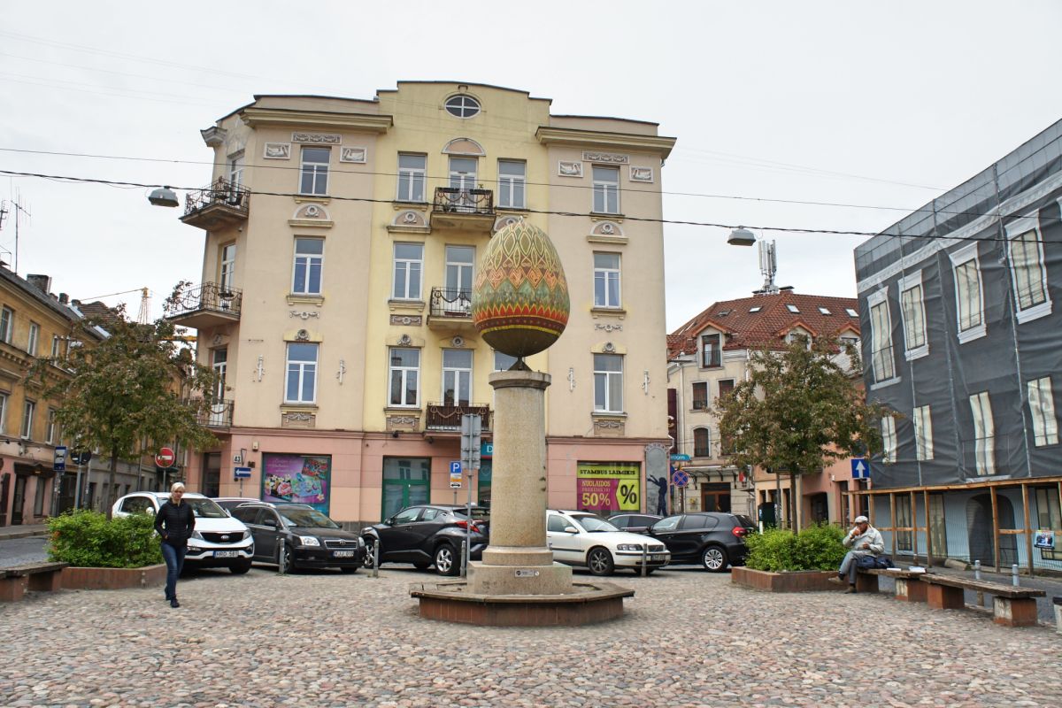 Скульптура Маргутис (Пасхальное яйцо)