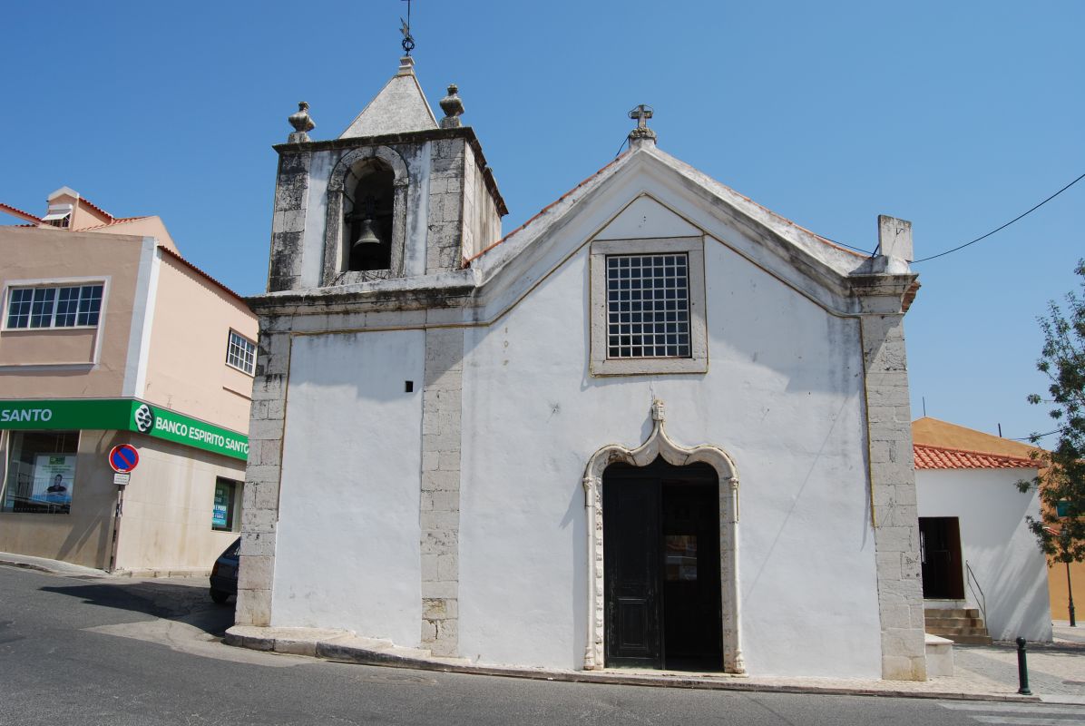 Церковь Повуа-де-Санту-Адриан