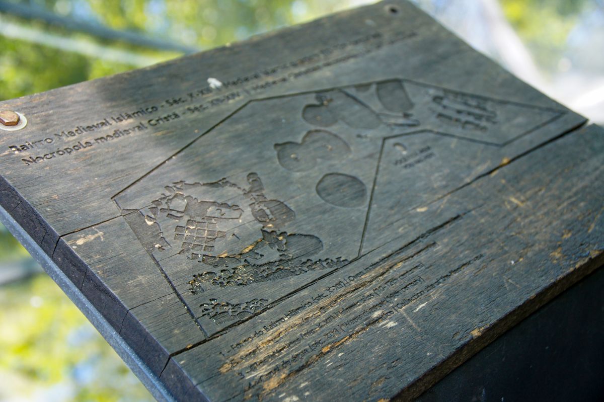 Гробница в Замке Мавров