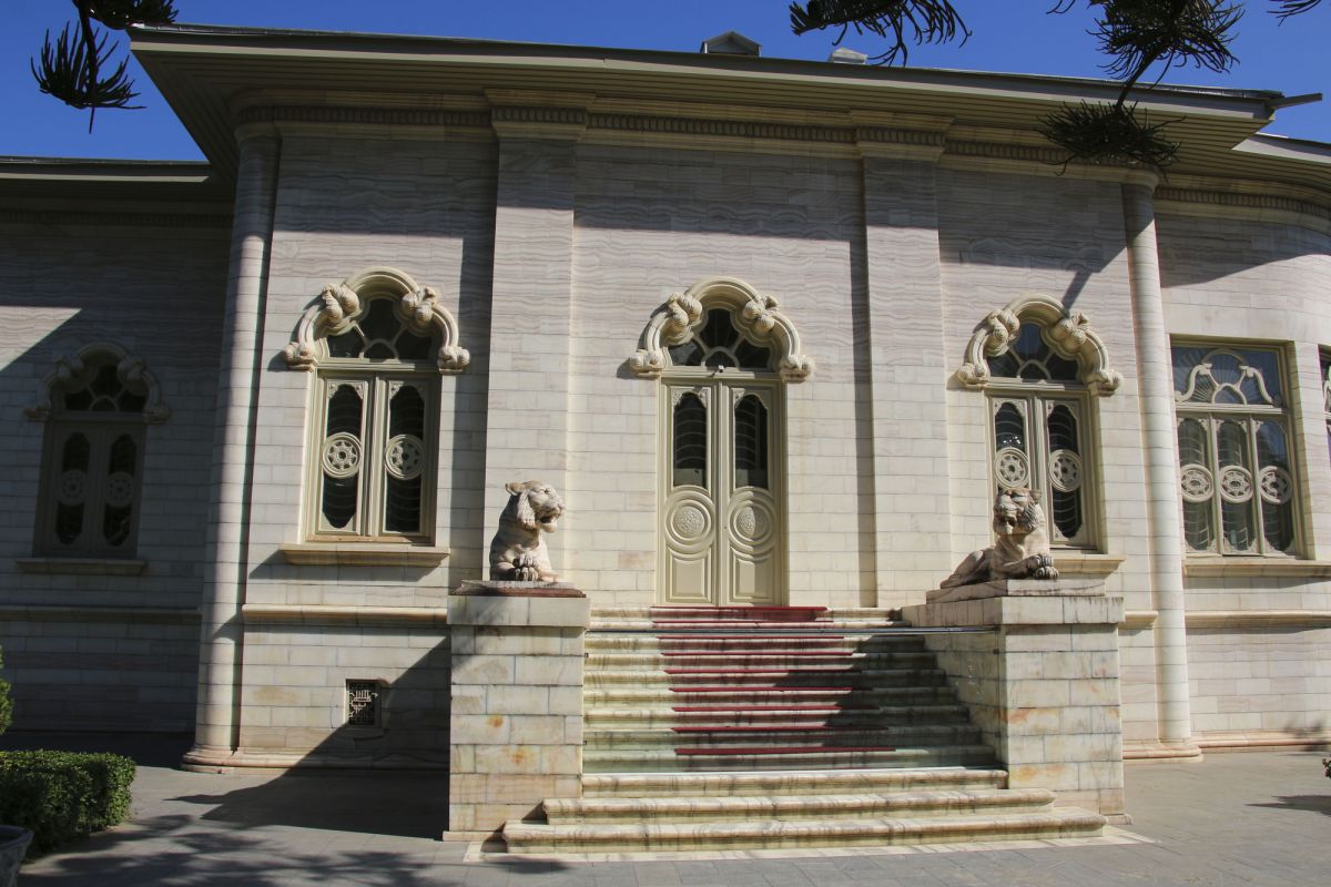 Мраморный дворец в Рамсаре