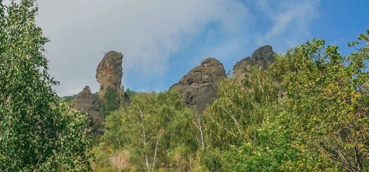 Скала Чертов палец