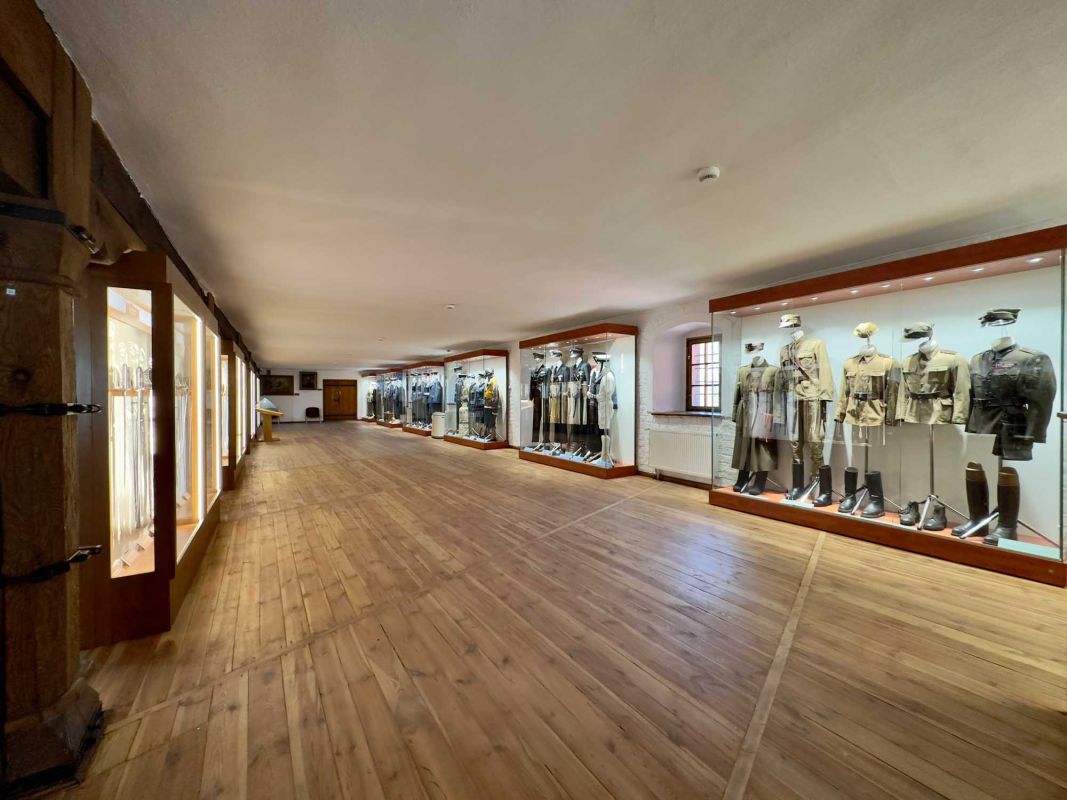 Военный музей во Вроцлаве