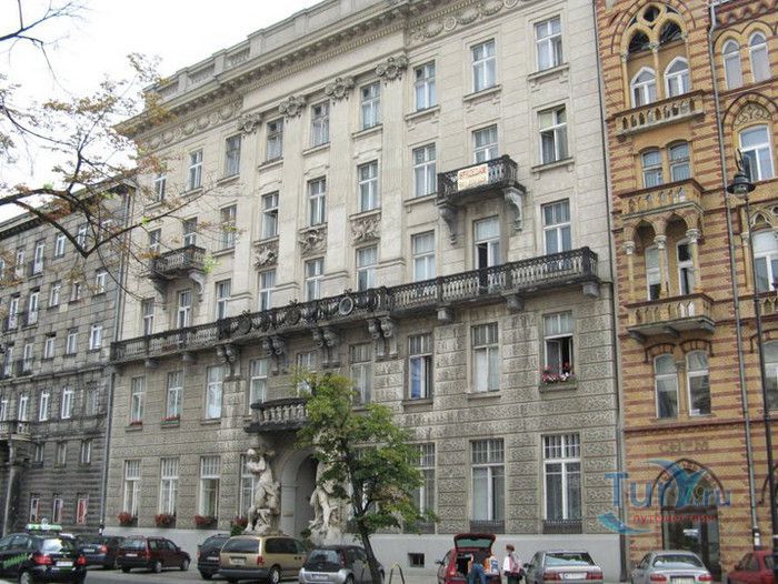 Дом под Гигантами (Дом Стшалецкого)