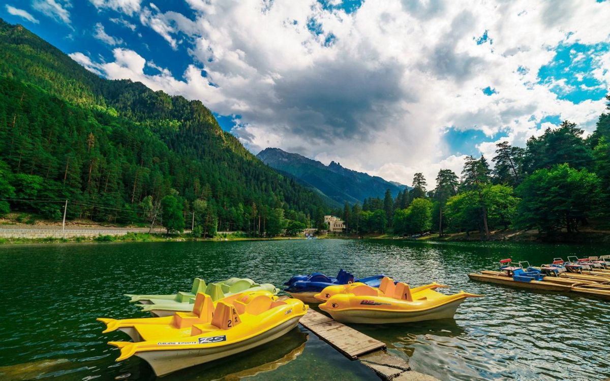 Озеро Кара-Кёль (Черное озеро)