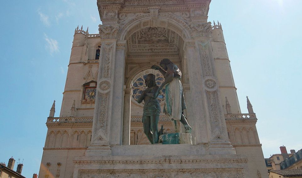 Кафедральный собор Сен-Жан (Собор Иоанна Крестителя)