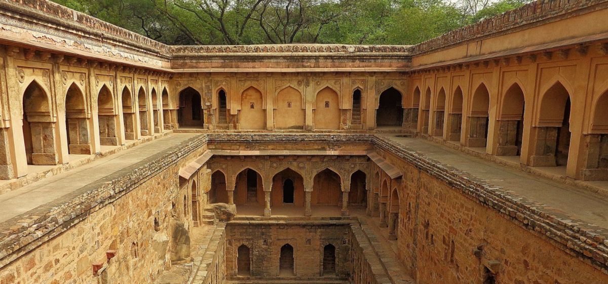 Раджон Ки Баоли (Rajon Ki Baoli)