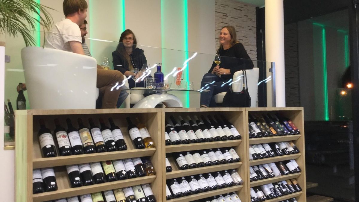 Винотека «Мир вин» (Veinimaailm)