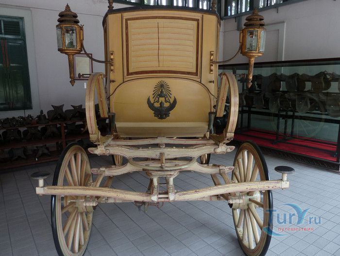 Дворец Виманмек (Тиковый Дворец)