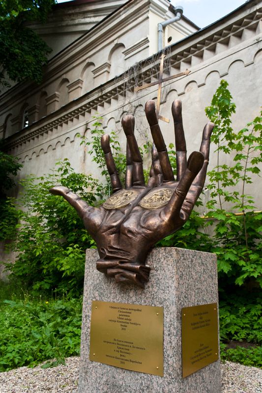 Памятник A.С. Пушкину и А. Ганибалу