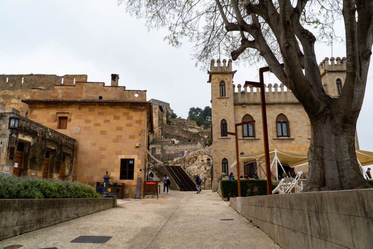 Эль Кастель Майор