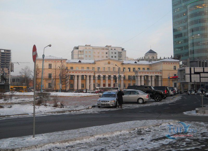 Монгольская Национальная Библиотека