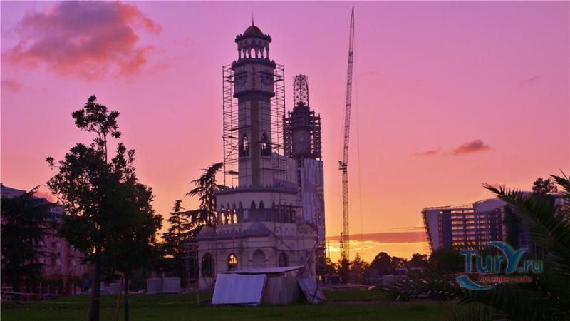 Батумский маяк