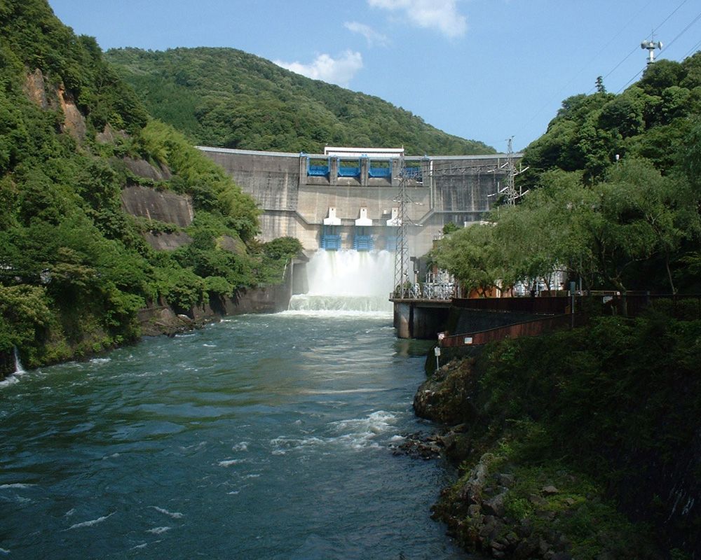 Плотина Амагасе