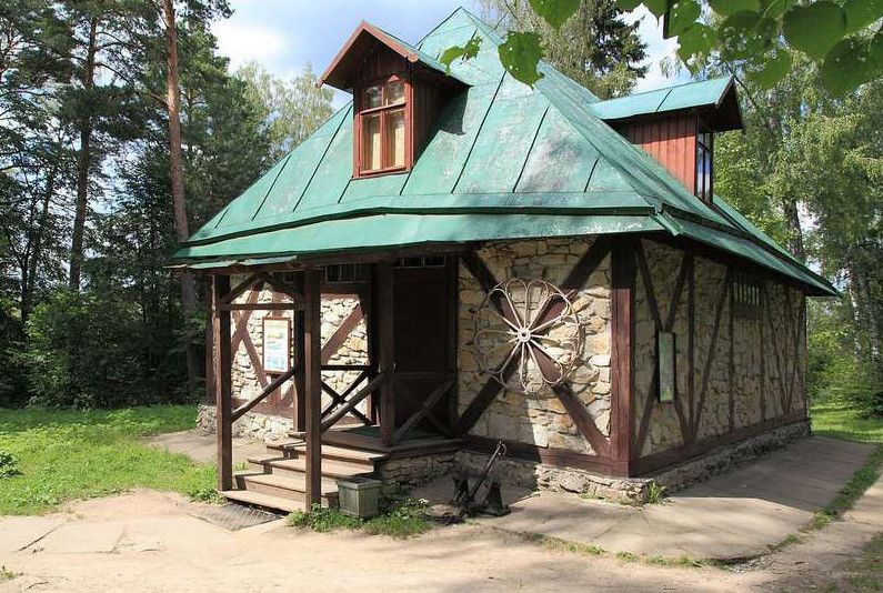 Государственный Мемориальный Историко-Художественный и Природный Музей-Заповедник В.Д. Поленова