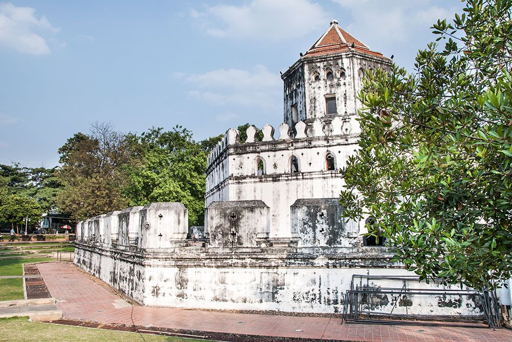 Парк Сантичайпракарн