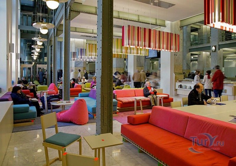 Культурный Центр CentroCentro (Дворец Сибелес)