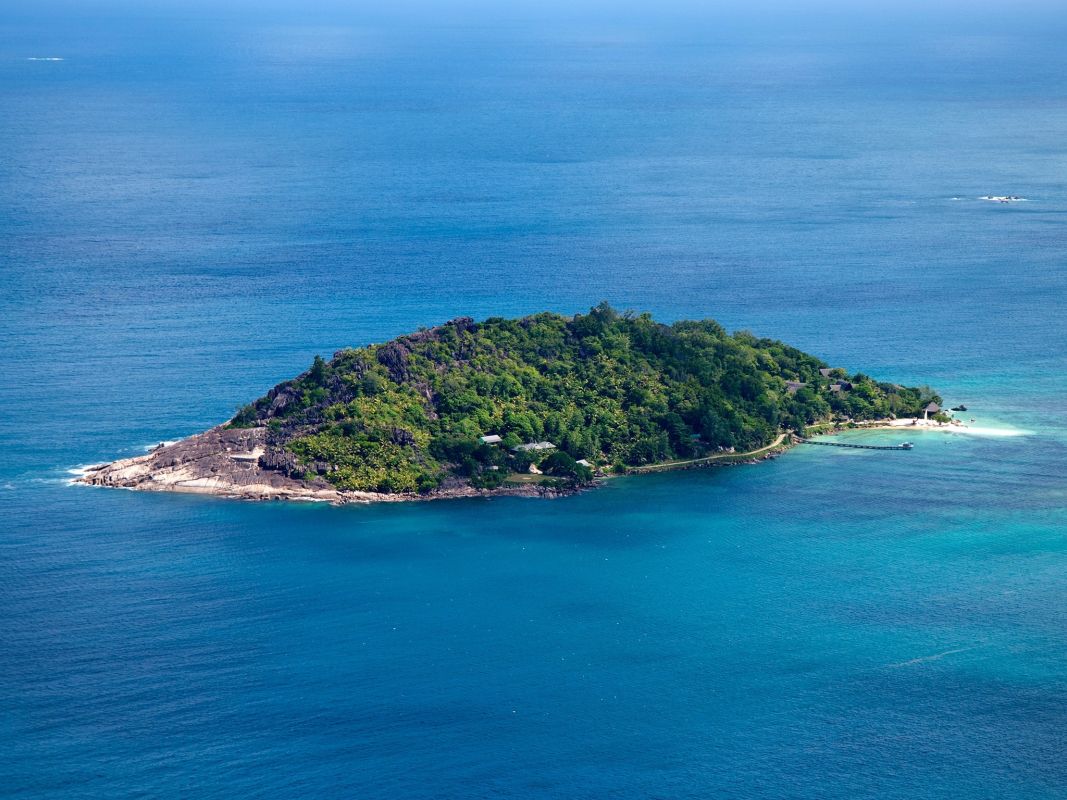 Остров Раунд (Праслен)