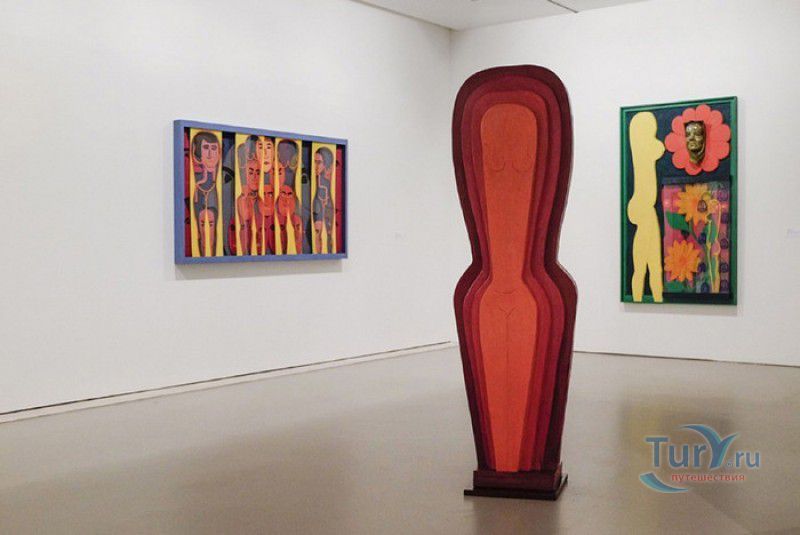 Центр современного искусства Жулиу де Азереду Пердигана