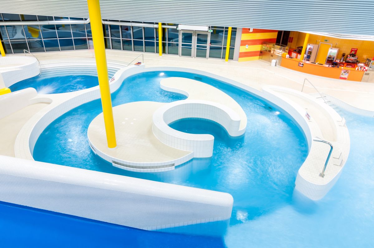 Отель Aquacentrum Šutka