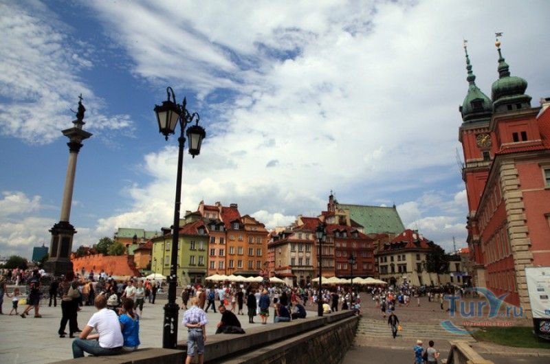 Замковая Площадь