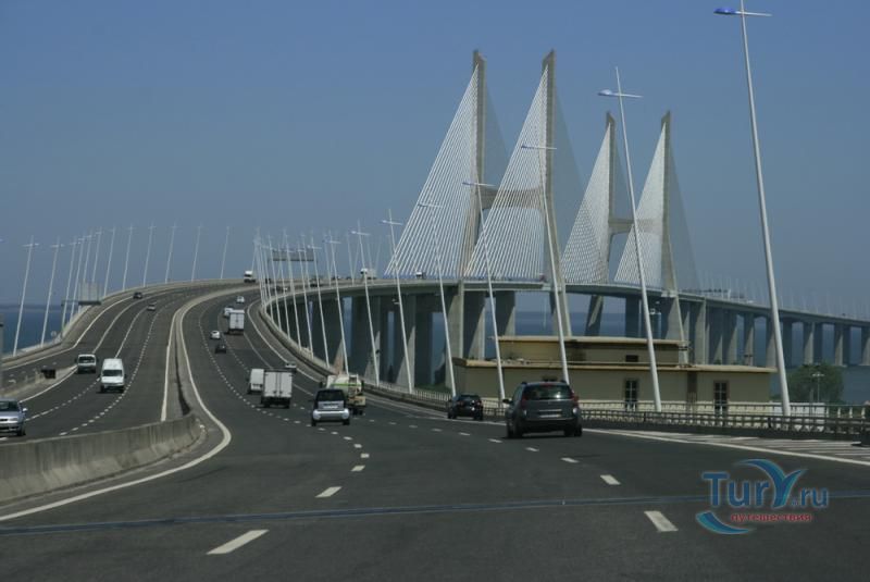 Мост Васко да Гама