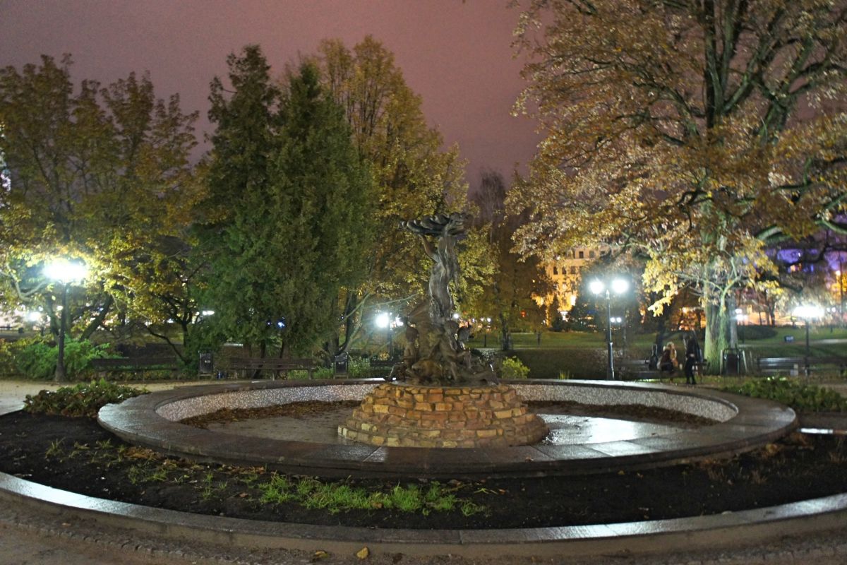 Фонтан Нимф