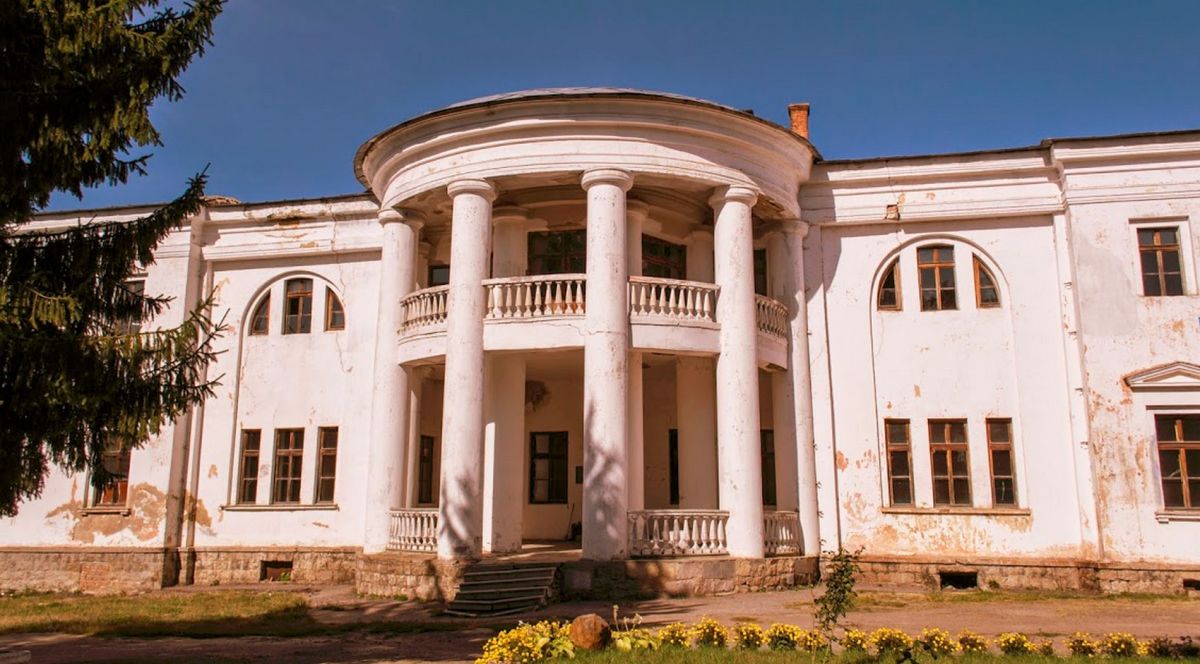 Дворец графа Ксидо в Хмельнике