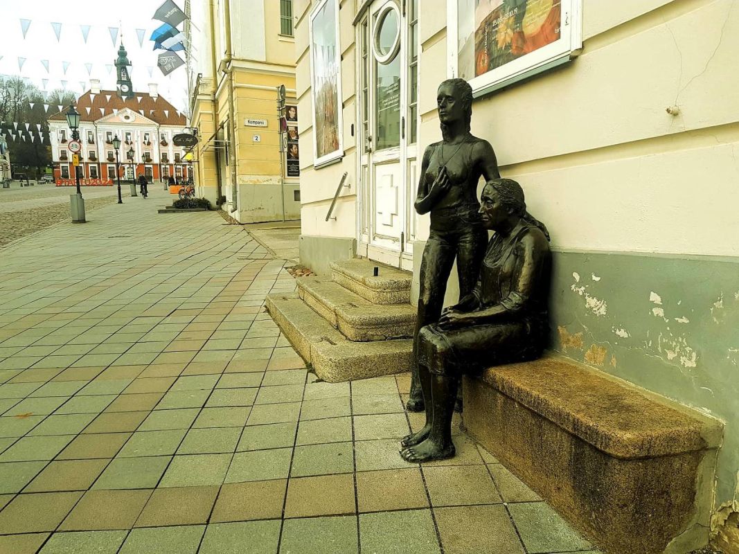 Скульптура «Крестьянки»