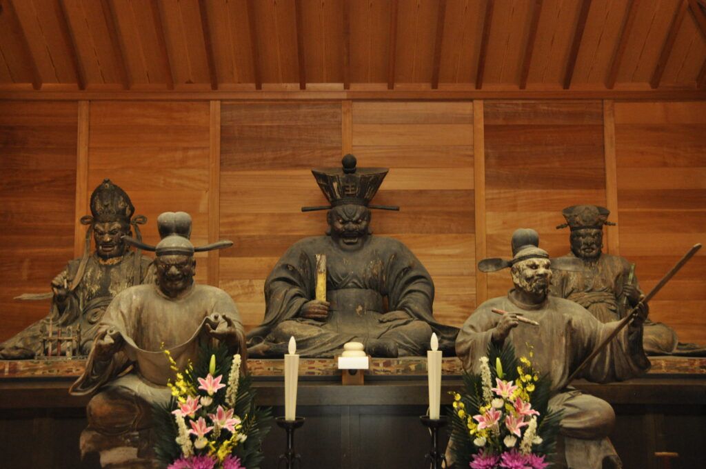 Храм Хосакудзи