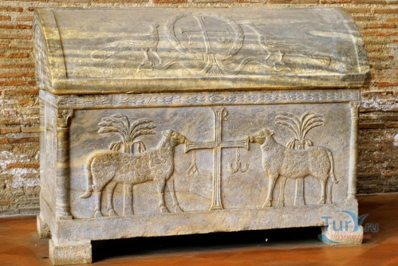 Базилика Сант-Аполлинаре-ин-Классе