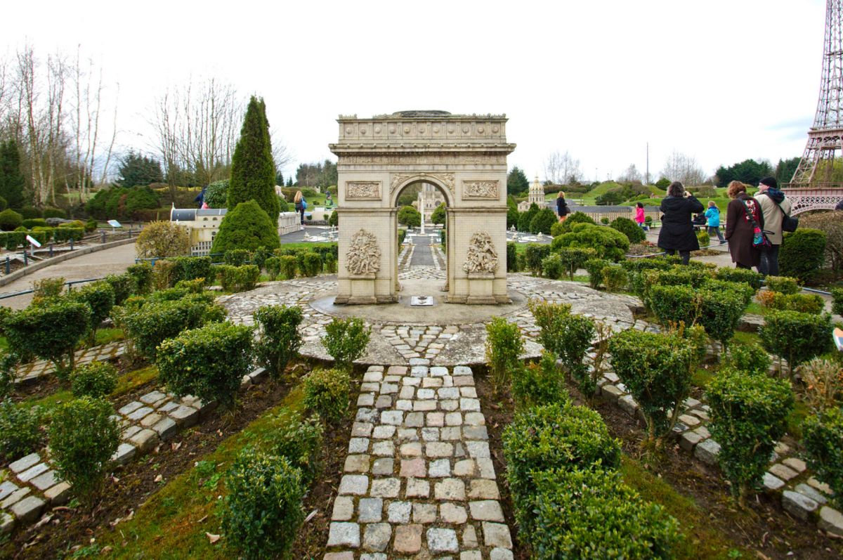 Парк Франция В Миниатюре