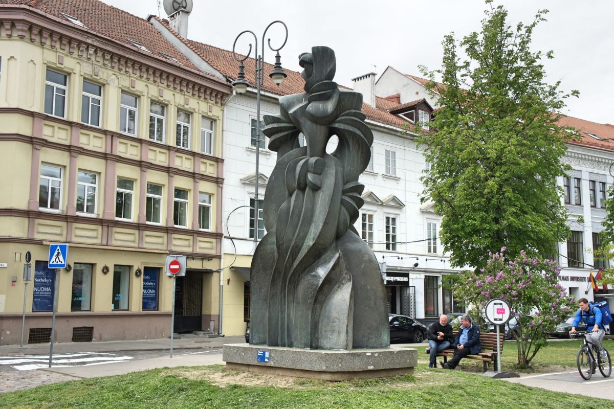 Памятник Барбаре Радзивилл