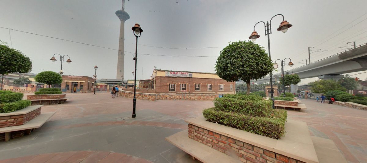 Дилли Хаат Питампура