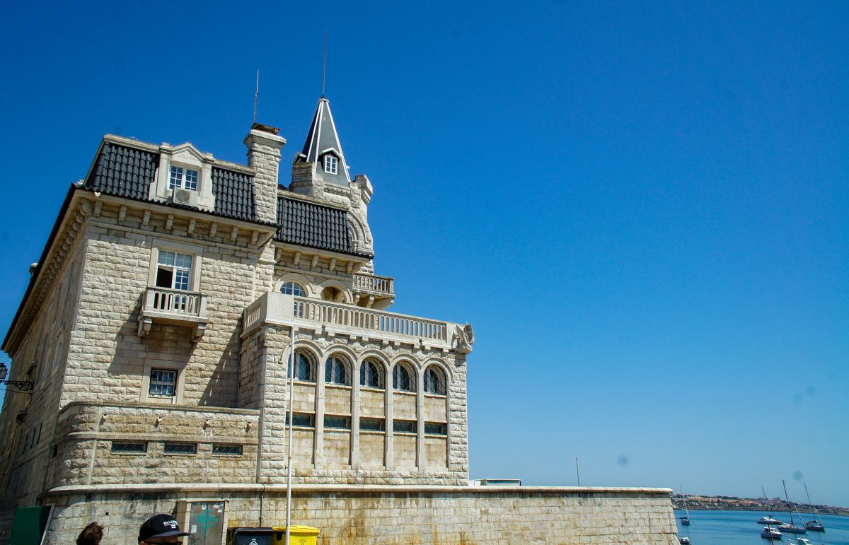 Дворец Сейшас